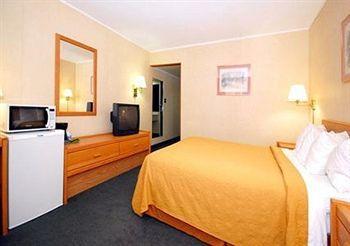 Quality Inn วิโนนา ภายนอก รูปภาพ